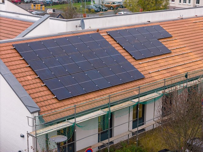 Thermo Flux Montage der Solaranlage in ÖHK Eisenach 20231123