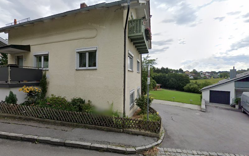 thumbnail-1176.jpg