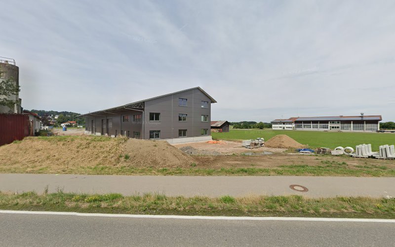 thumbnail-3281.jpg